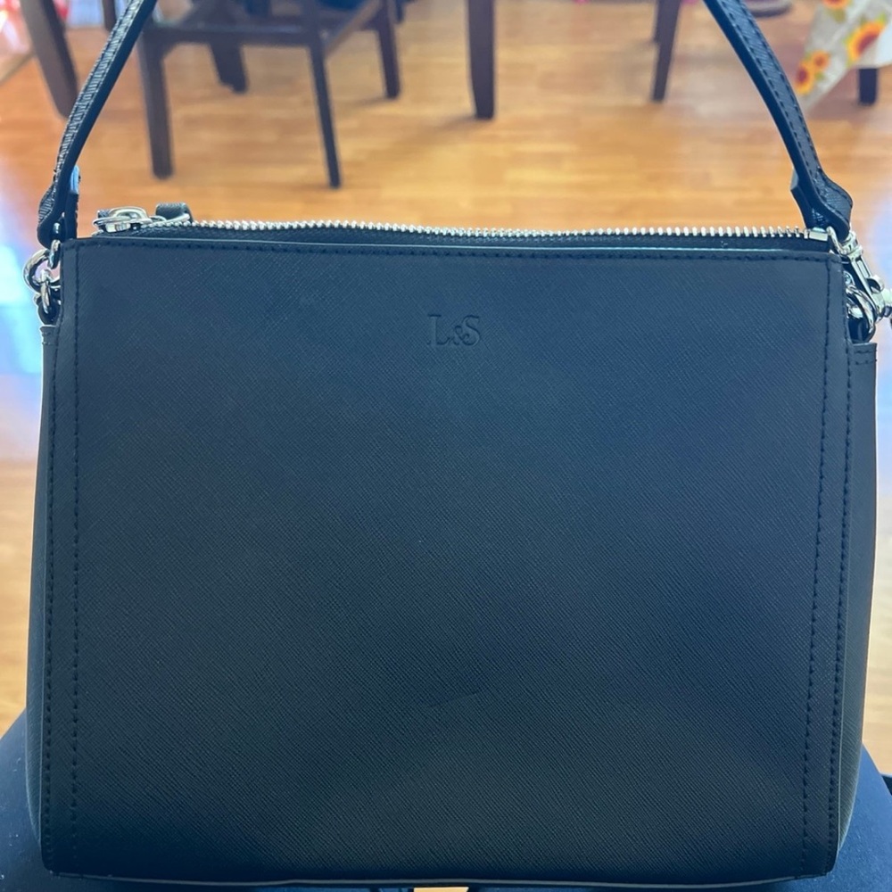 Lo & Sons Pearl Purse